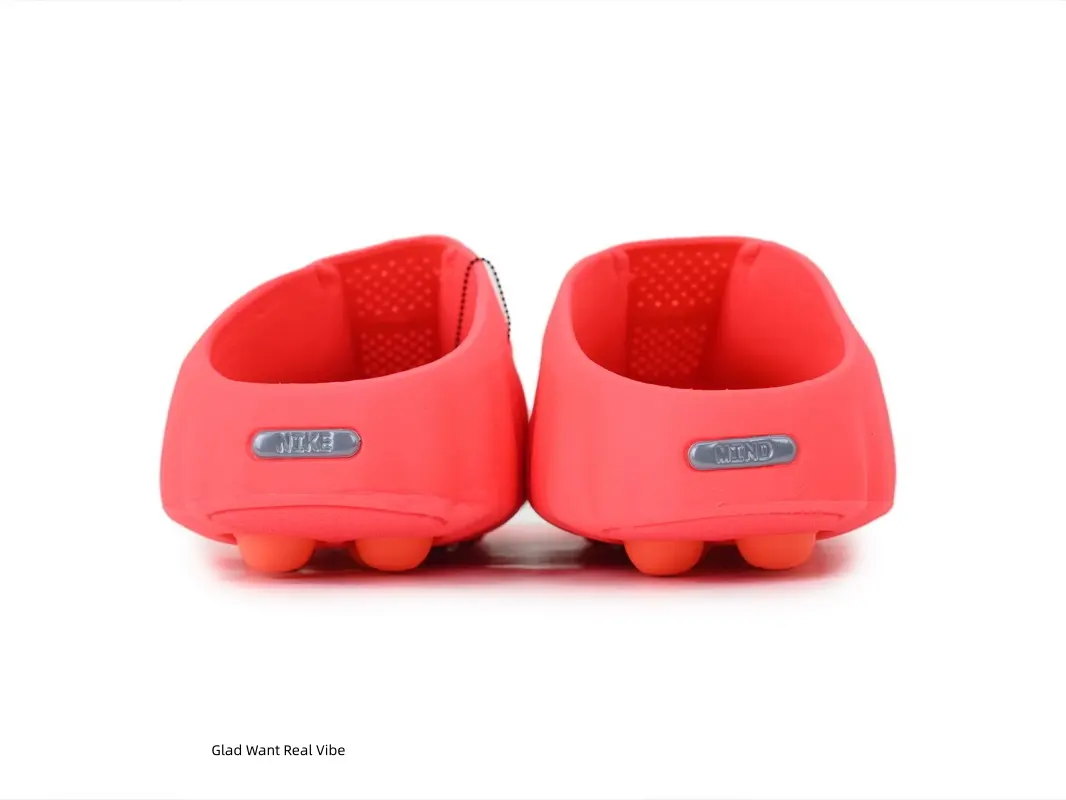 Men Women Trendy Closed‑Toe Massage Slip‑On Slides, Bright Red Upper Non‑Slip Particle Thick Sole Slippers, Suitable for Bedroom, Shower, Beach, Walking Daily Scenarios