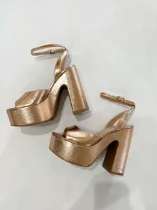 Agile Heel in Champange