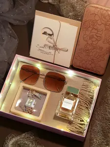 Women's Elegant Watch & Jewelry Set, Fashionable Jewelry Set Including Round Dial Quartz Watch, Wallet, Sunglasses, Perfume, Fringe Scarf, Gift Box & Greeting Card, Gift for Women