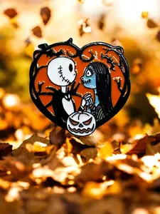 Jack & Sally Heart Enamel Pin – Nightmare Before Christmas Halloween Gift