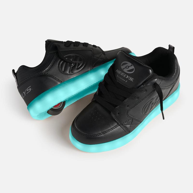 Light UP Heelys Shoes with Wheels! All Black Premium 1 Lo Heelys have lights on the bottom. Recharable with on and off button