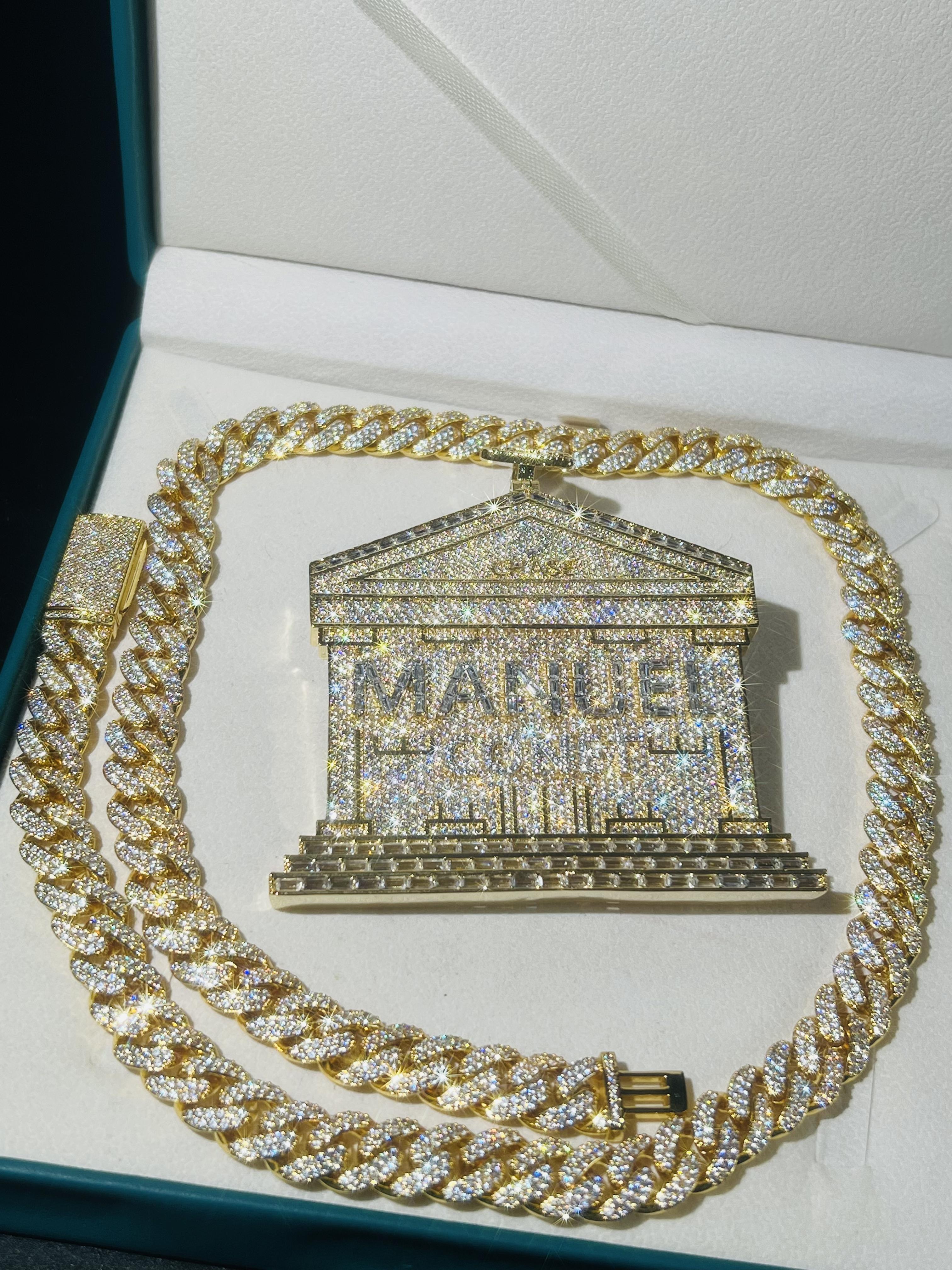 Customized chilled building pendant, luxury house hip-hop style pendant gold-plated electroplated pyroxene hip-hop jewelry commemorative gift anniversaryFree Shipping+7-15 Day Delivery