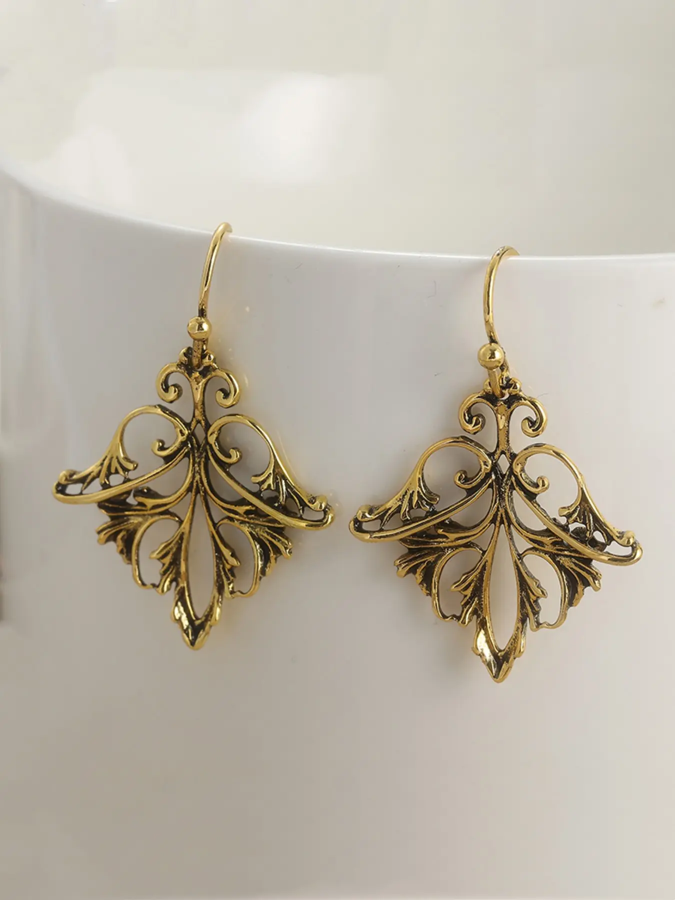 Natural Jewelry Leaf Earrings, Hollow Dangle Earrings, Elegant Vintage Earrings, Versatile Earrings, Victorian Bohemian Bridal Jewelry Bridesmaid Gift, Fashion Earring