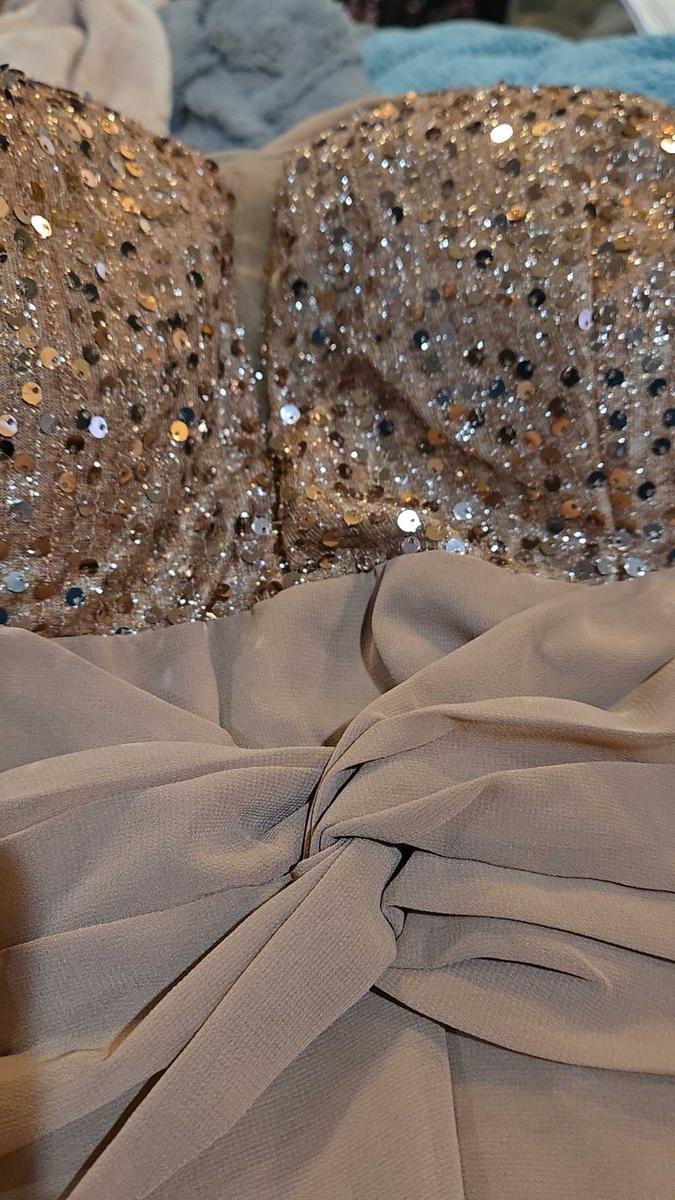 Item: Champagne Color, 1XL