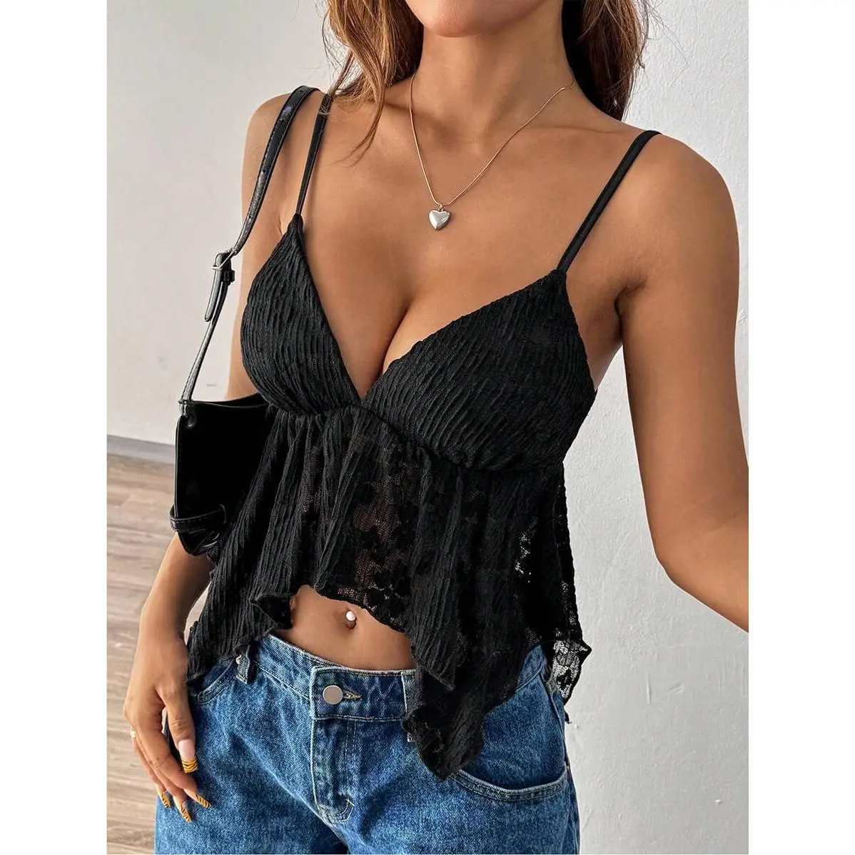 1pc Women Summer White Lace Camisole With Asymmetrical Hemline