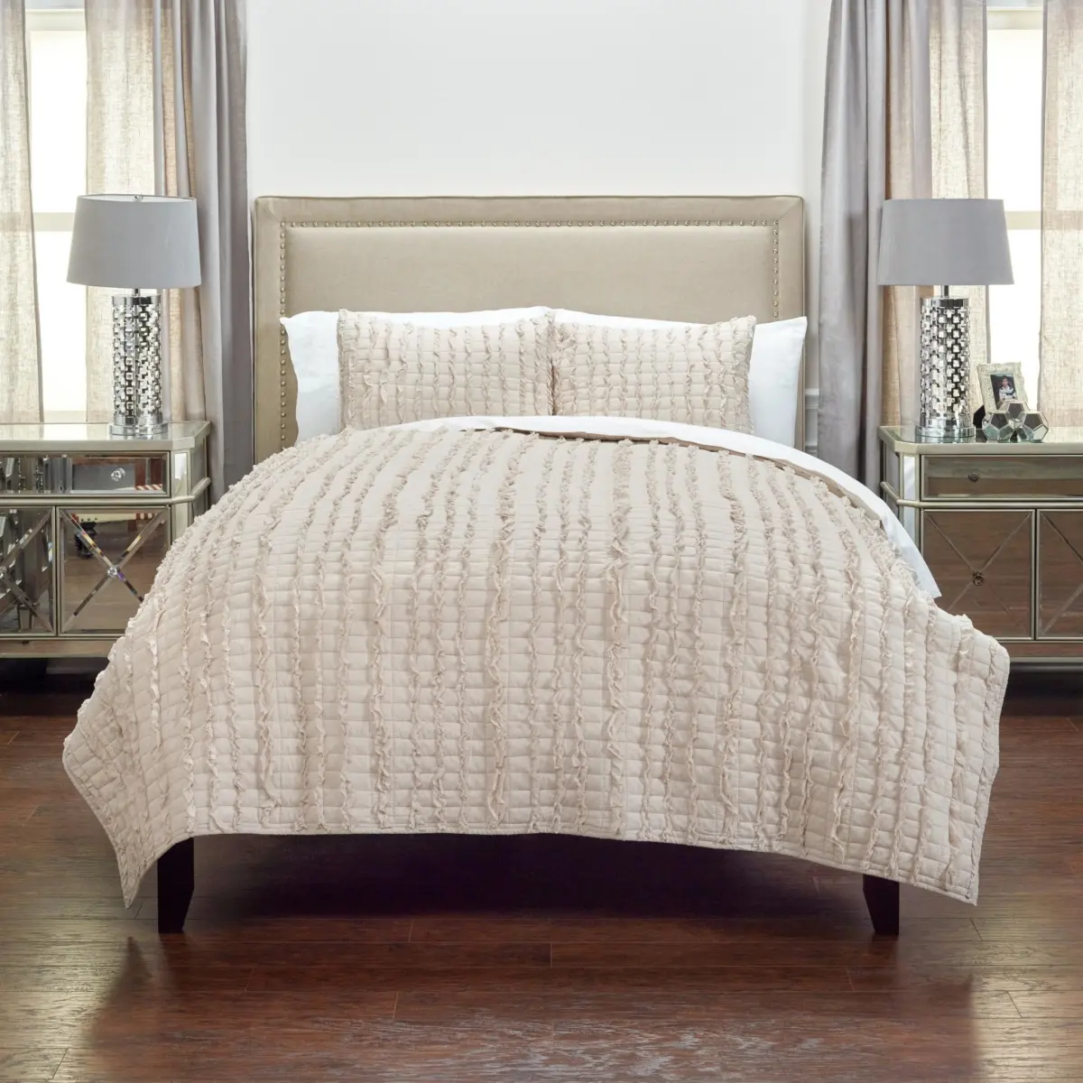 HomeRoots 479970 Light Blush Queen Size 100 Percent Cotton 300 Thread Count Machine Washable Down Alternative Comforter