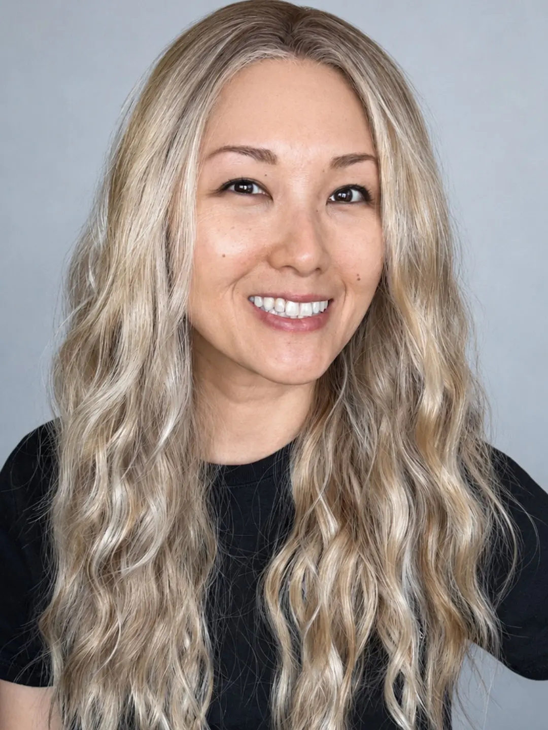 CARKIRA Jeannie Butterscotch Blonde Wig, 22" Long Wavy Heat-Resistant Synthetic Lace Front with a Natural Hairline, Blonde Long Synthetic Lace Front Wigs, Frontal Glueless Synthetic Lace Front Wigs