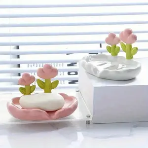 1pc brand new, creative and adorable floral soap dish that doesn't require punching drainage holes.