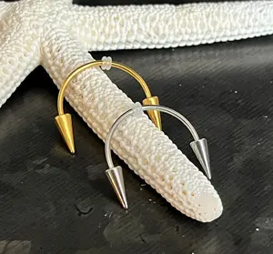 1pc Unique Smiley Piercing Fangs 316L Surgical Steel Spiked Circular Barbell Horseshoe Ring - Gauge 16g