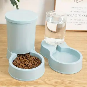 An automatic dog feeder and water dispenser. Gravity-fed pet feeder and water dispenser, available in multiple colors, made of durable materials, easy to clean, suitable for cats and small dogs.