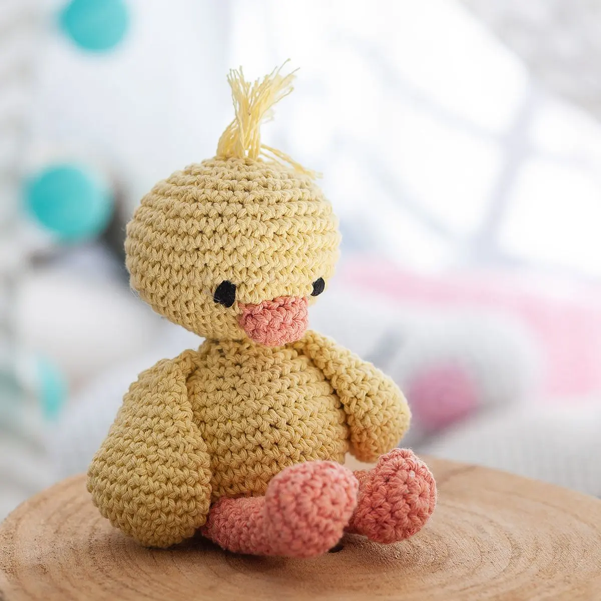 Duckling Danny - Popcorn DIY Crochet Kit by Hoooked PAK131