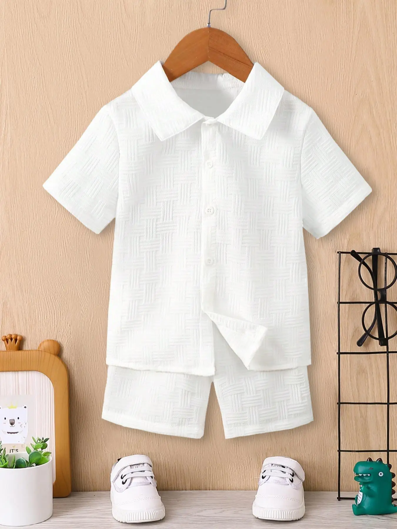 Two-Piece Set Set Toddler Boy's Solid Short Sleeve Shirt & Elastic Waist Shorts Set, Casual Summer Clothes for Kids, Kids Clothing for Daily Wear