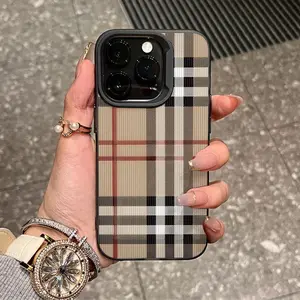 Classic plaid pattern para Suitable for Compatible Phones: 17, 17air, 16, 15, 14, 13, 12, 11, PRO MAX, X, XS, PLUS, and as Well as Galaxy S21/22/23/24/25 Ultra/FE+, NOTE20 Ultra, A71/56/55/54/53/52/36/34/26/25/23/16/15/14/13/06. It's a Thoughtful Birthday