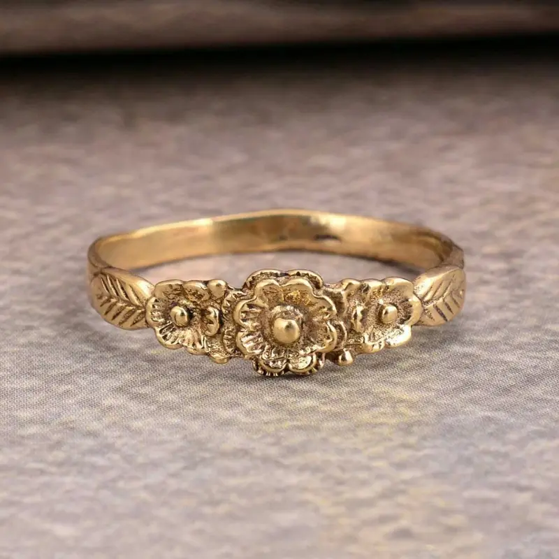 Dainty Vintage Boho  Flower Leaf Ring for Women Elegant Ring Unique Golden Band Ring Birthday Party Jewelry Mother's Day Anniversary Christmas Gifts Boho Style Rings