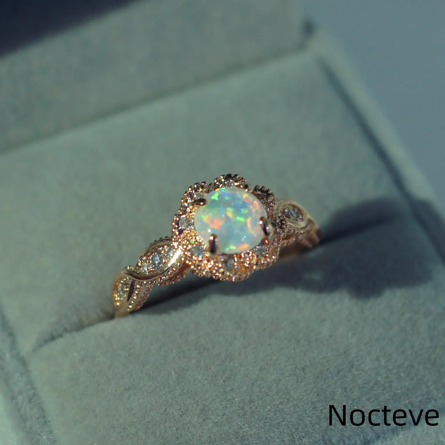 Women’s Two-Piece Couple Simulated Opal Base Alloy Ring Set, Iridescent Shimmer Daily Stack Jewelry Valentine Event & Gentle Dreamy Romantic Lady Holiday Gift Wear