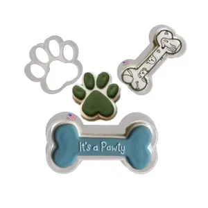 COOKIE CUTTERS FOR DOG TREATS Dog Paw Print With Medium And Large Canine Chew Bones For Pet Treats Or Cookies For Birthdays Graduation Valentines Day Mothers Fathers Day (3 Pack)