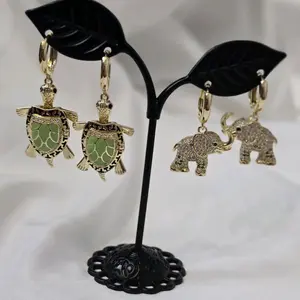 Variedad de Aretes Colgantes Diseños de Tortugas y Elefante Flat Pierced Jewelry Trendy Jewelry Fashionable Jewelry Accessories