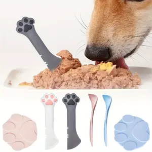 6 Pcs Pet Food Can Supplies Set,Including 2 Universal Silicone Can Covers Cat Can Lids,2 Multifuctional Mini Spatula Pet Can Opener and 2 Dog Spoons for Pets Dogs Cats Feeding Can,Christmas Party Gifts,Hand Tools Kits