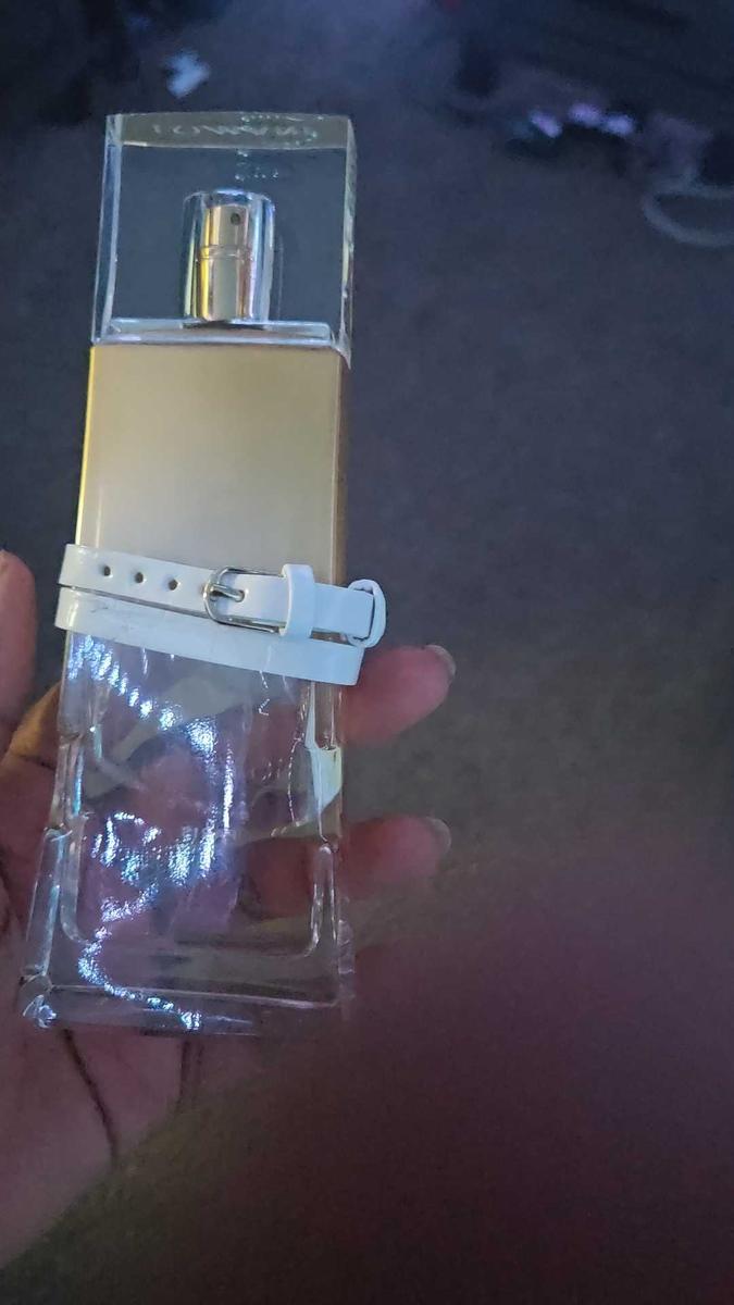 Item: eau de parfum spray 3.3 oz