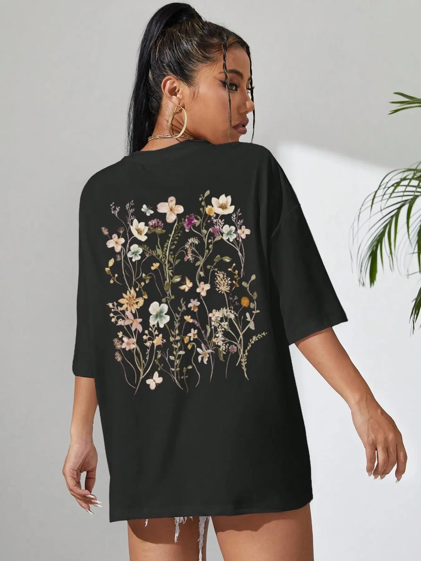 Wildflower Back Print Cottagecore Boho Oversized Soft Cotton Graphic T-Shirt for Women, Womenswear, Casual, Drop Shoulder Longline Tee with Floral Print, Comfy Loose Fit Short Sleeve Top for Daily Wear Festival Outfits Loungewear Spring Summer