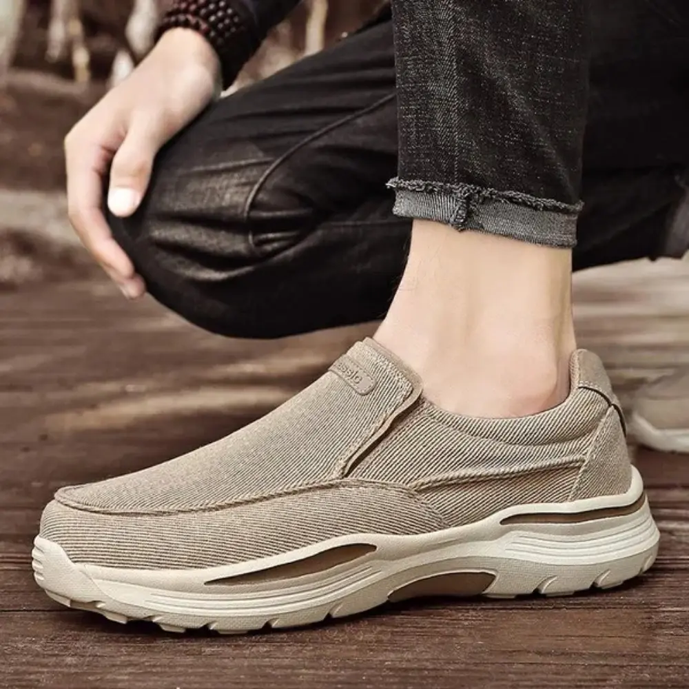 Men's slip-on Fashionable Casual Shoes Sports Shoes  Breathable Sports Shoes Running Shoes Slow Running Tennis Shoes Flat Shoes Thick Soled Canvas Shoes