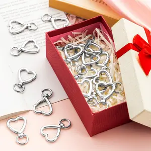 30Pcs Lightweight Zinc Alloy Silver Heart Shape Keychain Set - Casual DIY Rotating Clip Carabiner Snap Hooks, Key Rings for Keys, Backpack, Cars Accessories, Christmas Gift