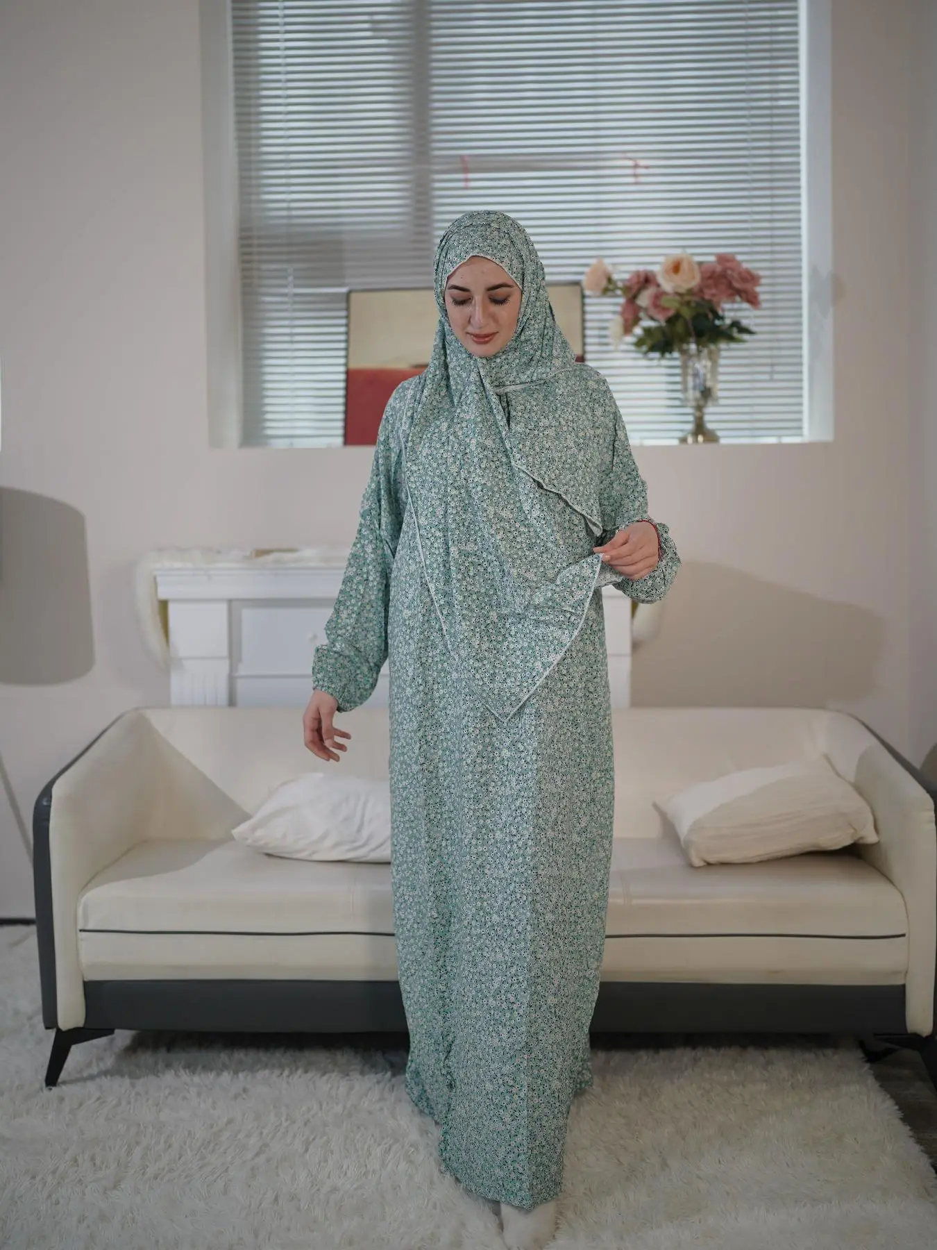 Women's Floral Print Long Sleeve Maxi Muslim Dress with Scarf, Elegant Bishop Sleeve Hooded Robe, Ladies Islamic Clothing for All Seasons