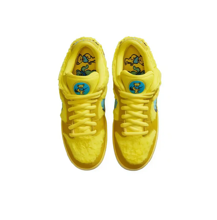 Unisex Cozy Colorful Lemon Yellow Fuzzy Fleece Mixed Suede Low Top Skate Sneakers, Premium Soft Matte Full Lemon Yellow Suede & Plush Fluffy Fleece Dual Material Upper With Hand Stitched Jagged Black Outlin