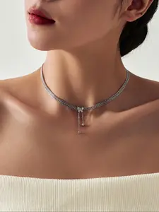 Elegant Women's Butterfly Pendant Necklace, Short Choker Style, Dual Layer Design, Smooth Surface Chain, Perfect for Daily Wear
