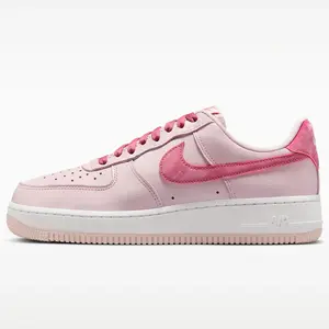 Nike Women's Air Force 1 '07 Low Premium Marble Swoosh Comfort Casual Lifestyle Sneakers Pink Foam IO8755-600