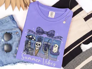 Comfort Colors Women's Short-Sleeve Ghost T-Shirt - Summerween, Skeleton Beach Vibes, Hot Ghoul Summer Themed Garment with Comfortable Fabric & Flattering Fit for Halloween Lovers, Shortsleeve, Printed
