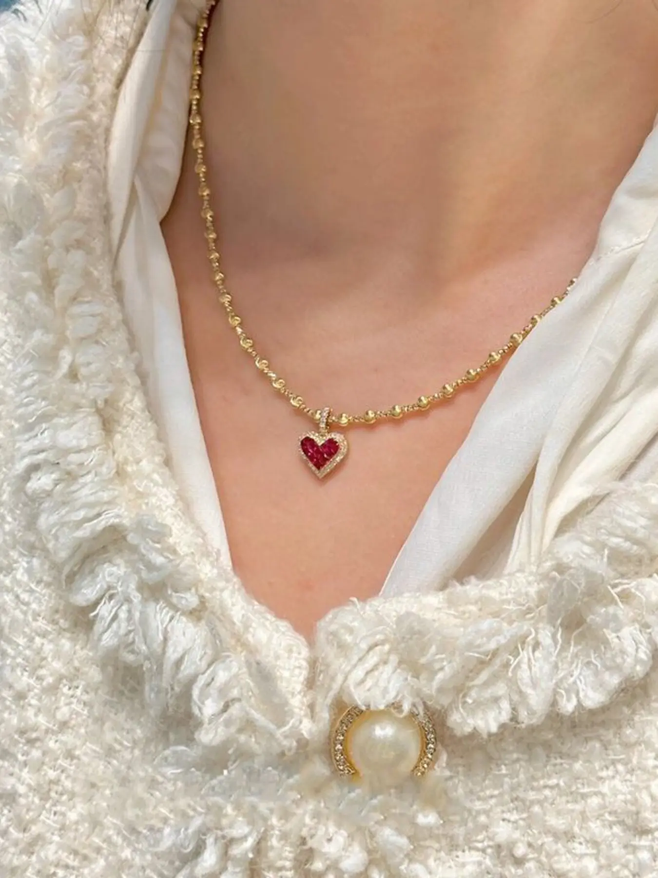 Elegant Heart Pendant Necklace for Women, Sparkling Rhinestone Design, Fashionable Sweetheart Lockbone Chain, Unique High-End Jewelry, Dainty Fashion Jewelry