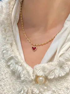 Elegant Heart Pendant Necklace for Women, Sparkling Rhinestone Design, Fashionable Sweetheart Lockbone Chain, Unique High-End Jewelry, Dainty Fashion Jewelry