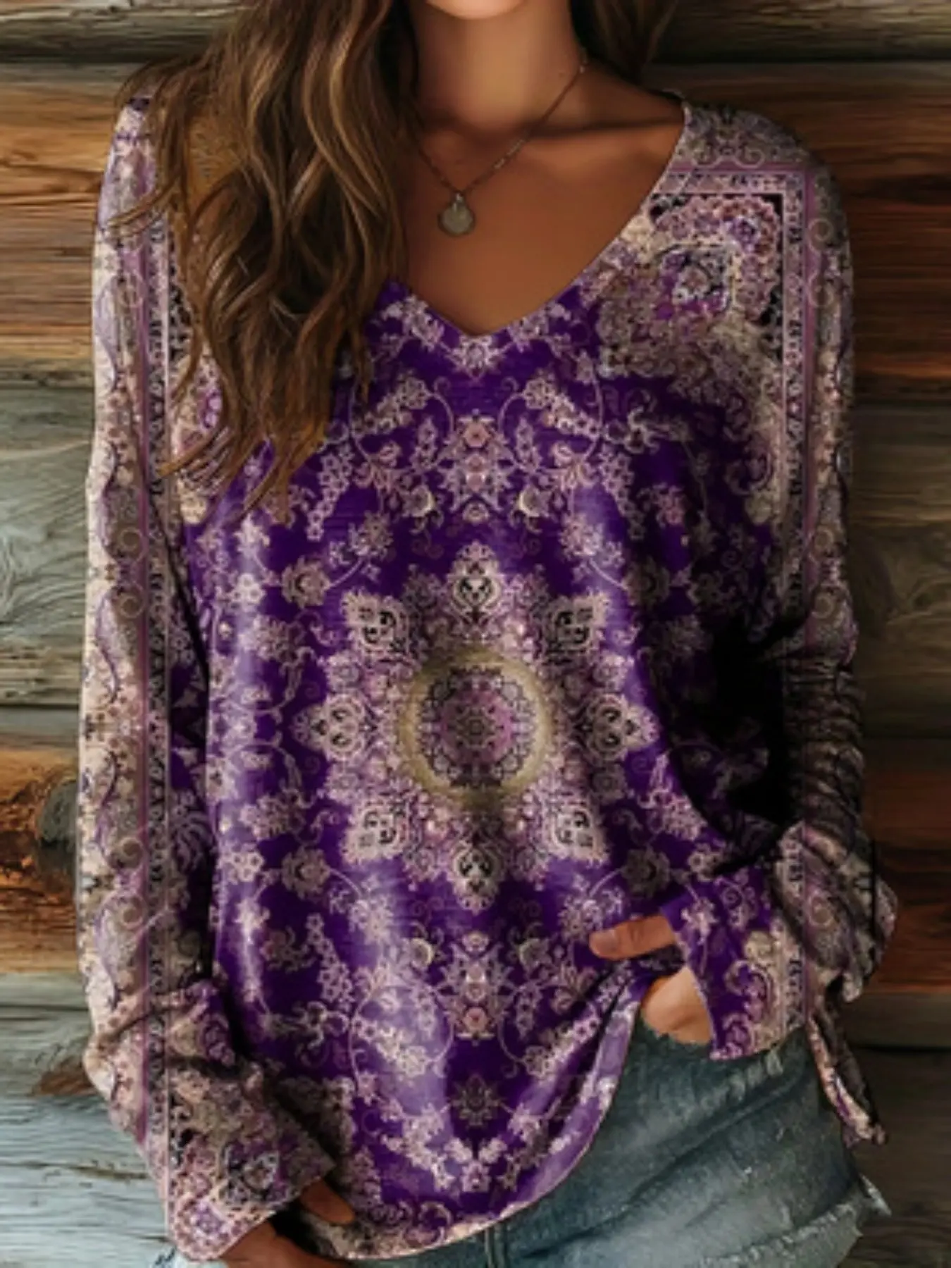 Women's V-Neck Long Sleeve Vintage Paisley Print Loose Casual Fit T-Shirt, Plus Size Spring & Fall Top, Retro Style Comfortable Tee for Daily Wear
