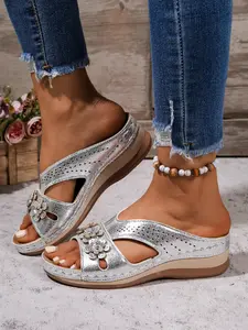 Women's Chunky Heel Fashionable Floral Sandals, Hollow Out Floral Design, Open Toe Slip-On, Comfortable & Versatile, Spring/summer 2026 New Arrival