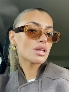 Boho Style Unisex Tortoise Shell Sunglasses, Vintage Rectangular Trendy Fashion Shades, Lightweight Durable Eyewear for Outdoor Activities, Tortoiseshell Sunglasses