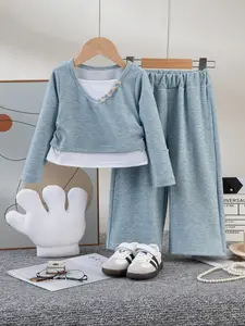 Girls' 2-Piece Casual Hoodie Set, V-Neck & Layered Look with Mock Inner Shirt, Flared Pants. Soft & Comfy for Spring/Autumn/Winter. Ideal for Outdoor Play, Parties, or Gifts. Ages 2-10. Fine Girls Outfit Clothes Kids