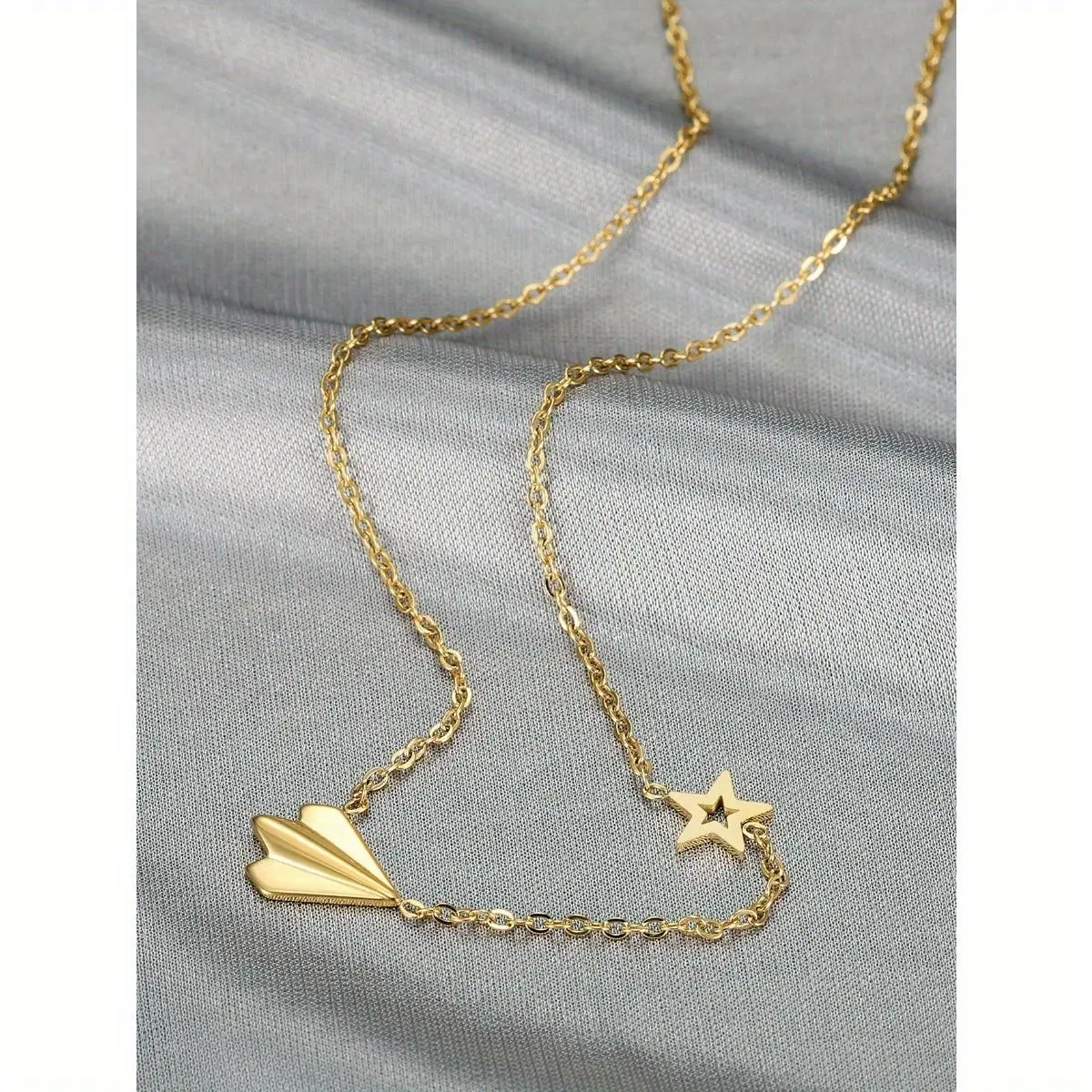 Unisex Stainless Steel Airplane Pendant Clavicle Chain - 1 Pc Non-Allergenic Elegant Geometric Costume Jewelry Necklace, Creative Casual Gift for Girlfriends' Anniversary, Yes