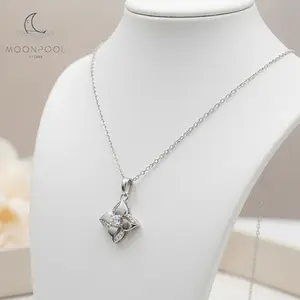 【#9】‘Lucky Leaf’ Synthetic Zircon Necklace in 925 Sterling Silver