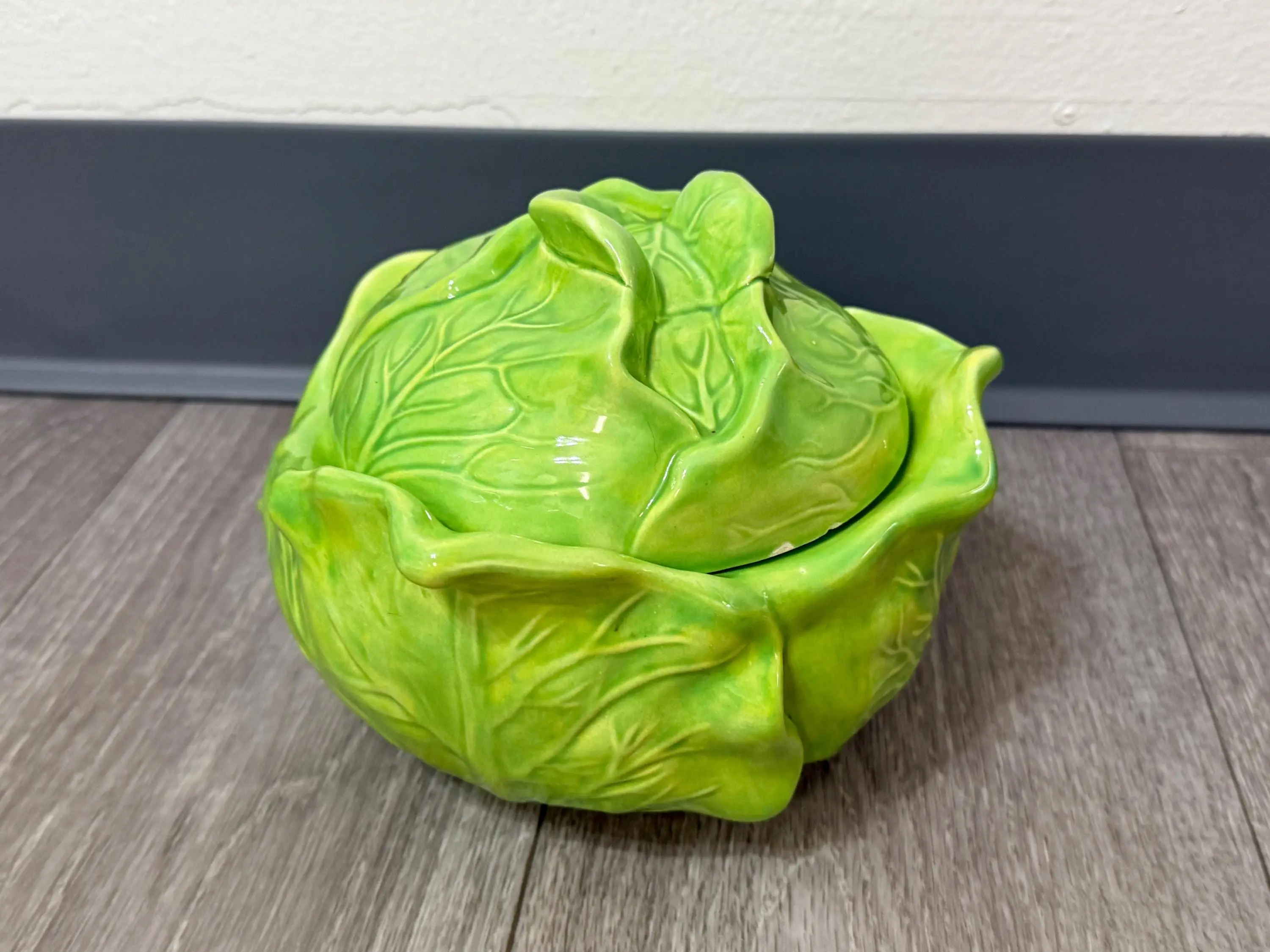 Holland Mold Hand-Glazed Ceramic Cabbage Tureen with Lid - Mid-Century Oven-Safe Kitchen Serving Tableware for Vintage Display
