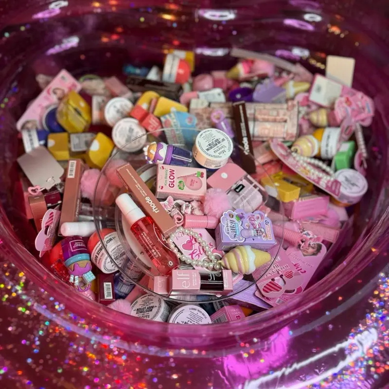 Bundle de lipgloss  y accesorios 16