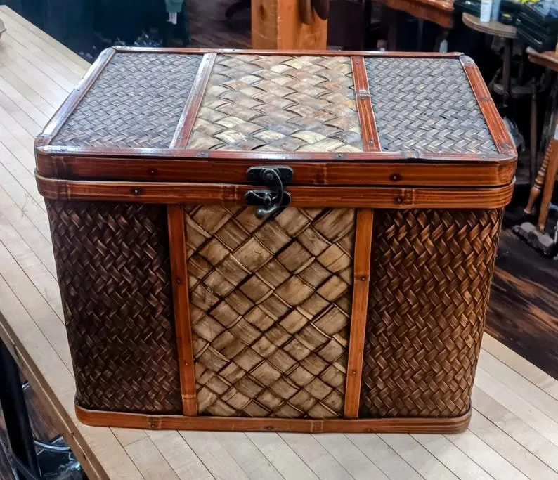 Vintage 16 x 12 x 11.5 Woven Rattan Storage Trunk
