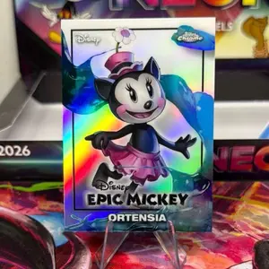 Ortensia  EM-6 2026 Topps Disney Neon - Epic Mickey