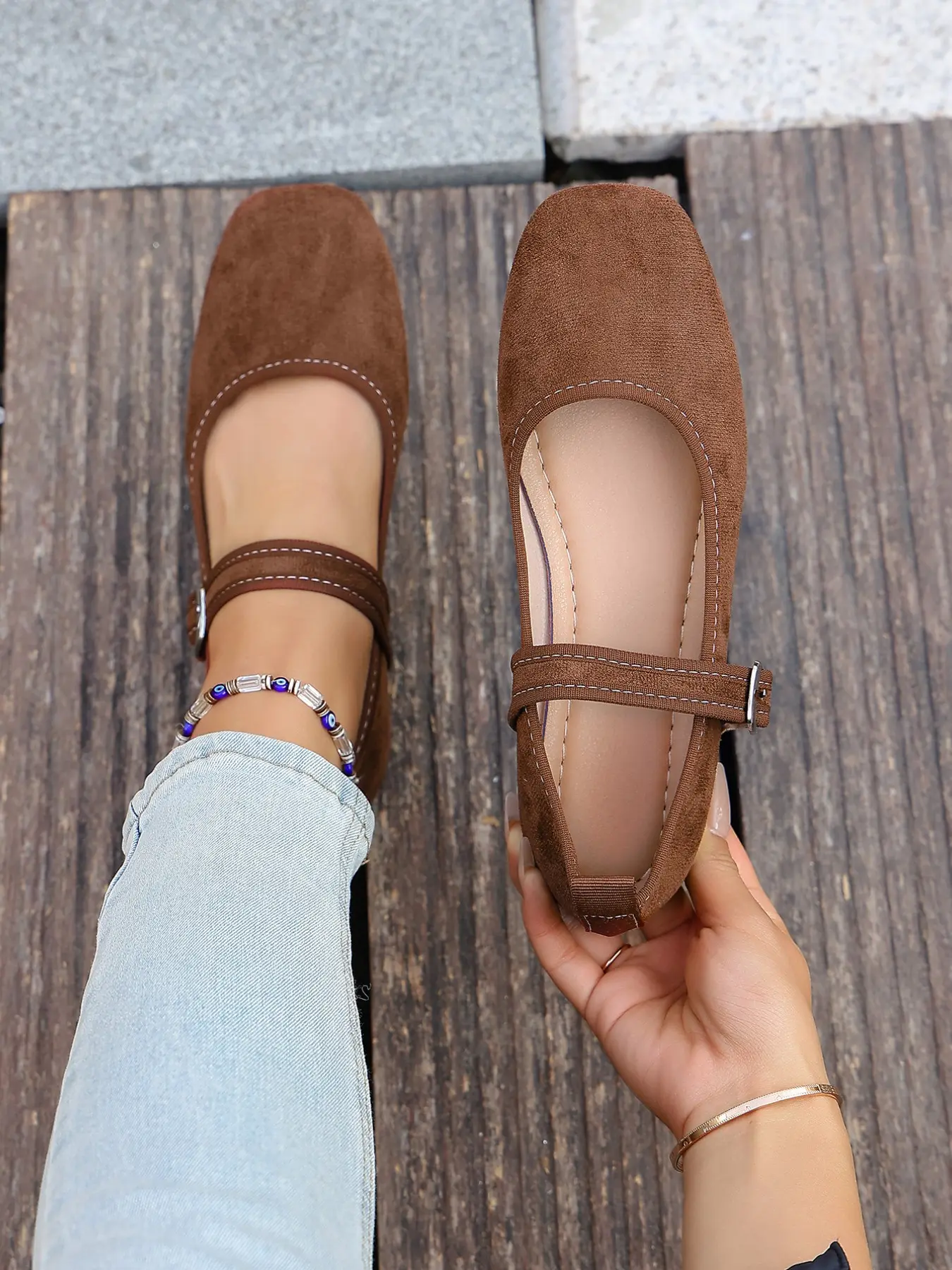 2026 women's new autumn French style classic retro square toe flat shoes with ankle straps, spring new products on the market, ballet flat shoes, Mary Jane shoes