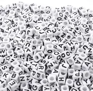 700PCS White Letter Beads Alphabet Beads for Making DIY (6mm)