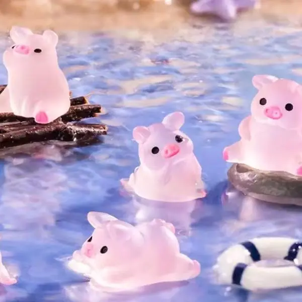 50 Magnetic Piggies used as Loteria Chips 50 Magnetic Piggies used as Loteria Chips