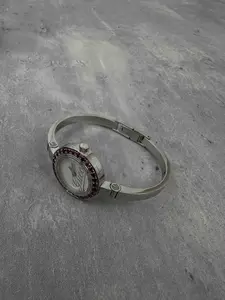 Pre-owned GUCCI As Shown Shoulder Bags Garnet Bangle Watch for Women MR20042026B137