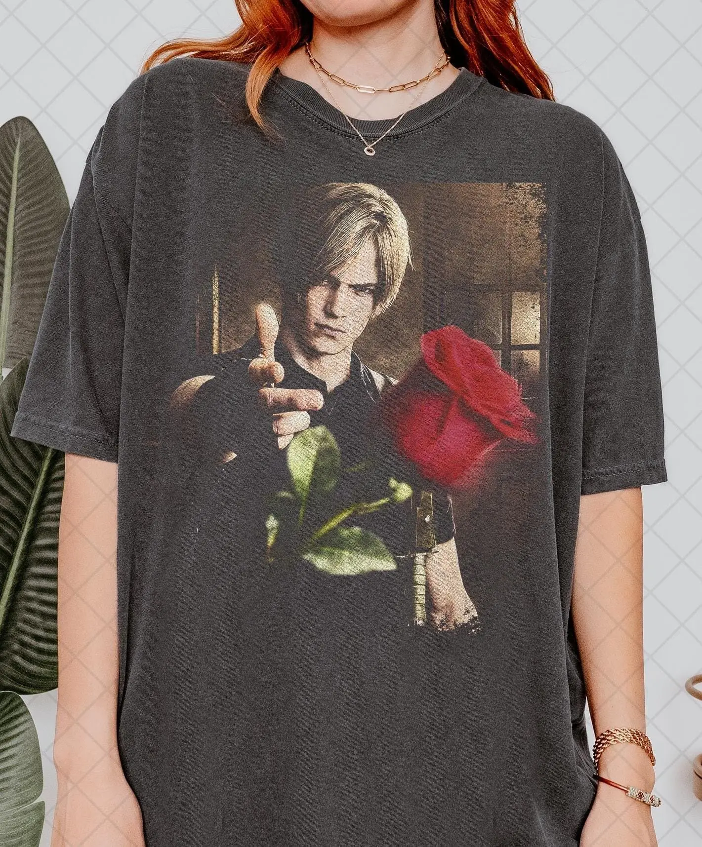 Comfort Colors Leon Kennedy Rose Shirt, Gothic Gamer Tee, Survival Horror Game Shirt, Dark Aesthetic Gaming Tee, Vintage Style Gamer Gift