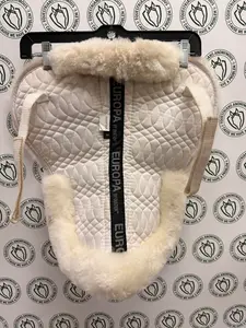 Small Ovation Europa Saddle half pad Sheep Skin