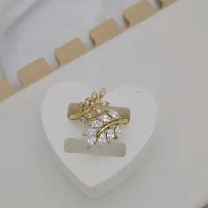 012 anillo estilo hojas